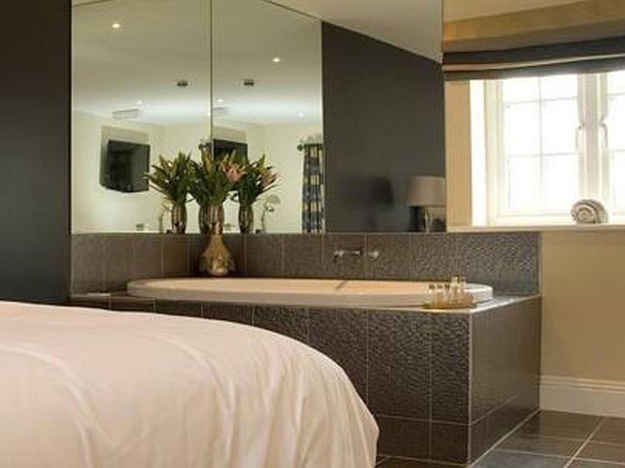 يوفيل The Keep Boutique Hotel الغرفة الصورة